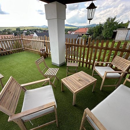 Nad Slovackym Sklipkem Villa Tupesy Buitenkant foto