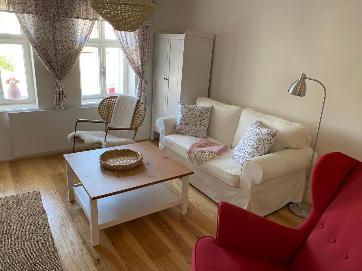 Nad Slovackym Sklipkem Villa Tupesy Buitenkant foto